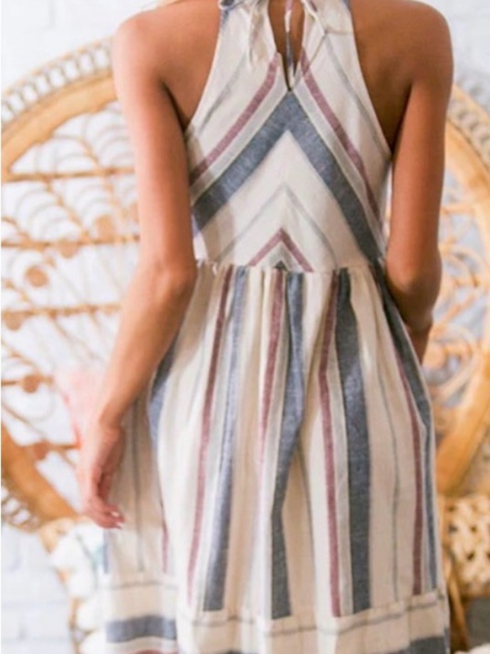 ✨ Listicle Boho Striped Halter Midi Dress with Pockets (Size Small) (E) - Picture 2 of 10